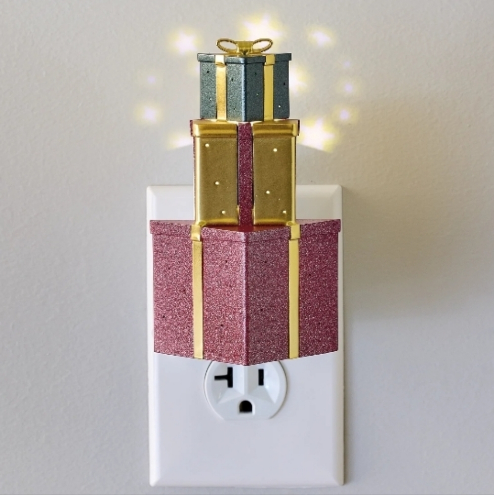 Holiday Scent Diffuser Plug-in
